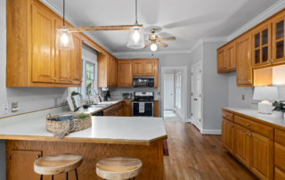 how to stain your cabinets