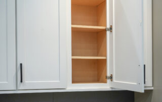 Fine spray coating for cabinets